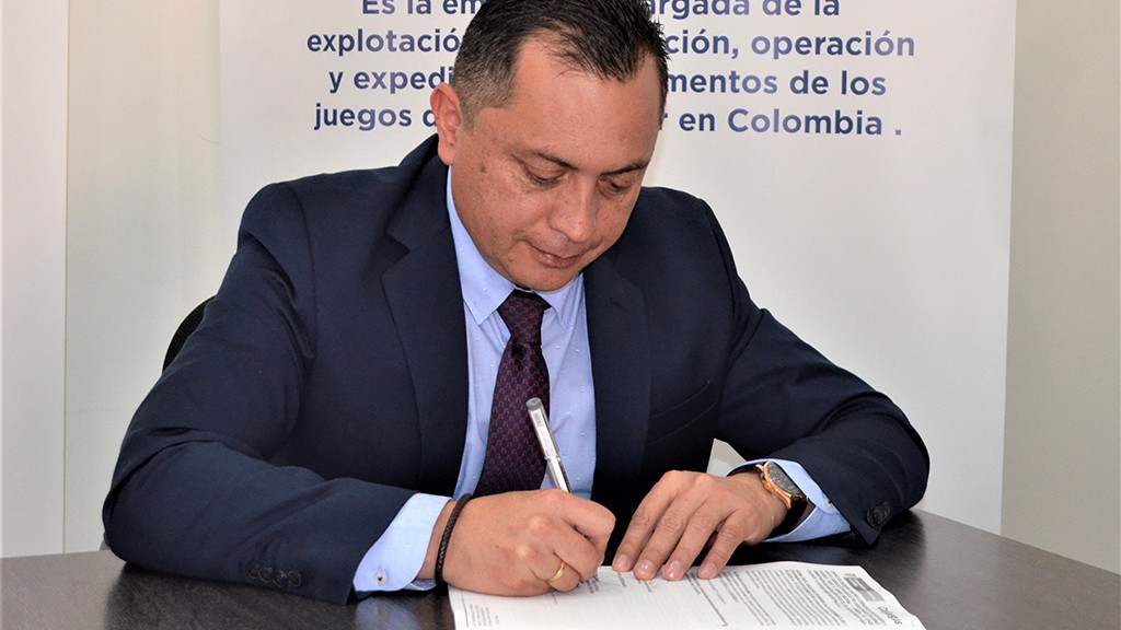 Coljuegos suscribe contrato de concesión con el operador 17 de juegos online y el primero del 2019 www.betjuego.co