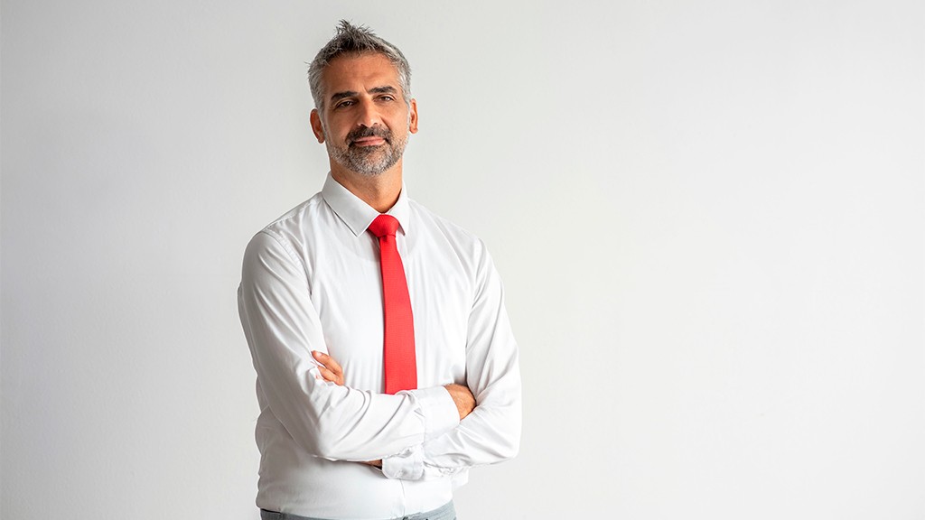 Spintec le da la bienvenida a Simon Pintar al equipo de Ventas