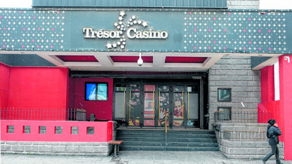 Crown Casinos negocia quedarse con las salas de Bariloche