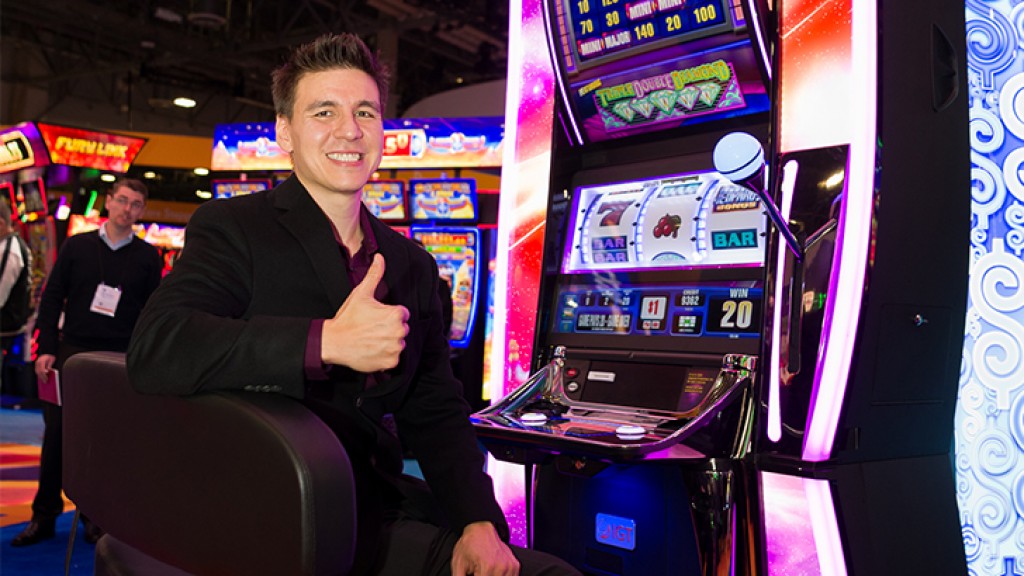 Jeopardy! Champ James Holzhauer Played Against G2E Attendees in IGT´s Booth
