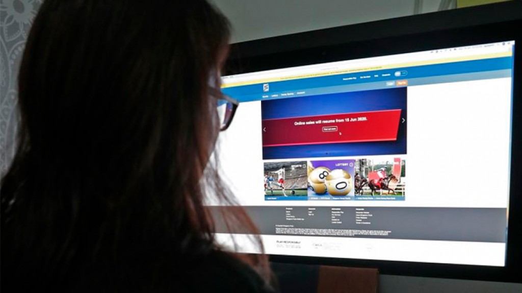 Online sports betting resumes today