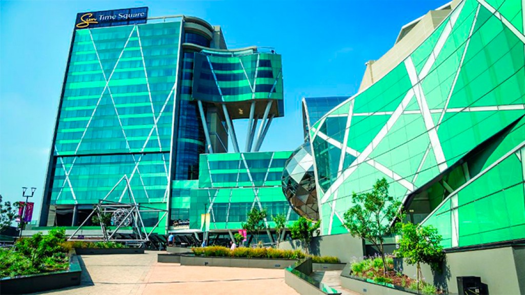 Sun International re-opens casinos
