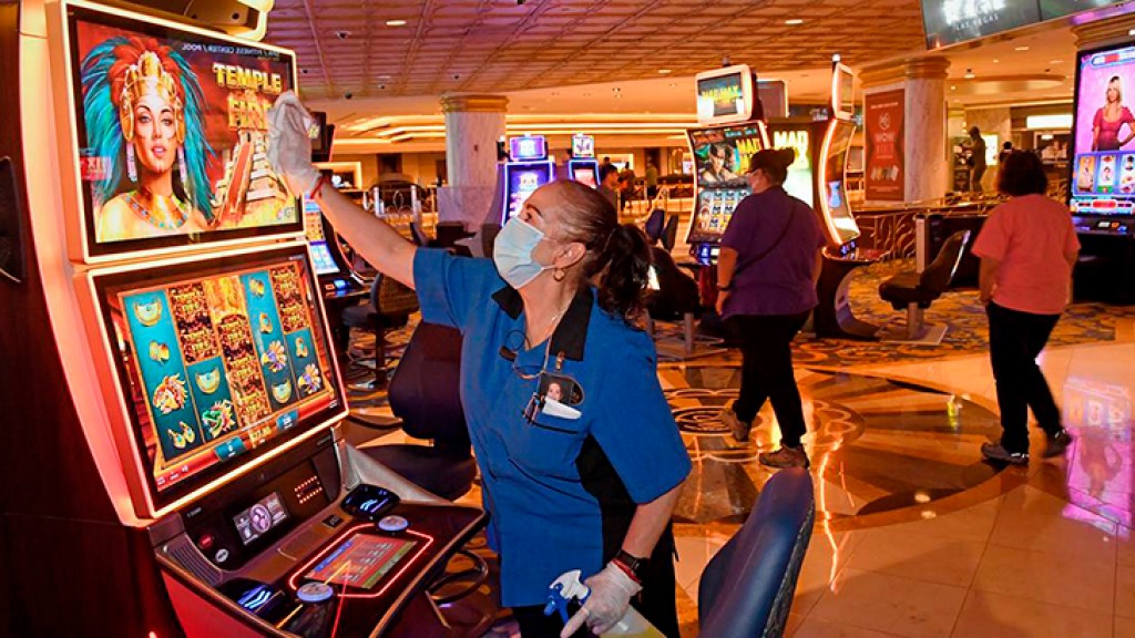 Las Vegas: Casinos are getting creative to combat the coin shortage