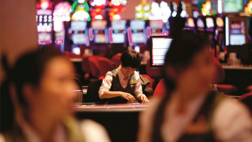 Gambling taxes plunge MOP60 billion until September