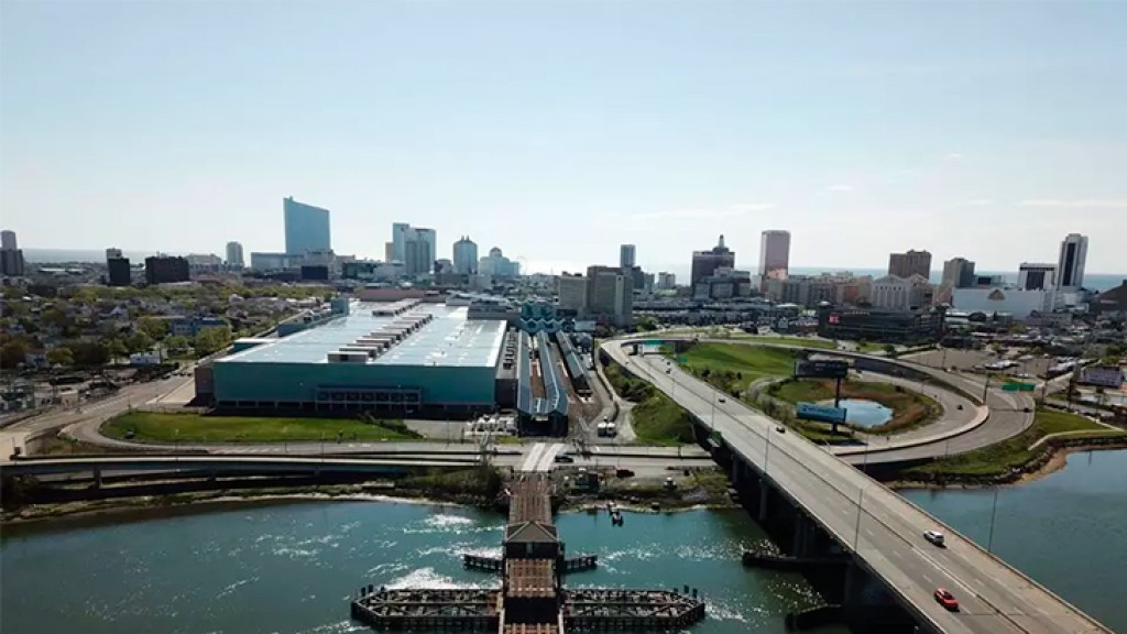 Atlantic City´s credit rating holds, outlook improved, says Moody´s