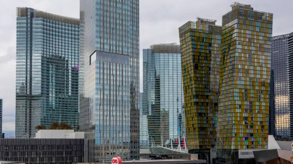 Condos at Strip hotels can make future redevelopment challenging