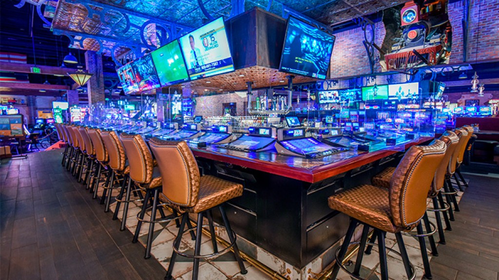 Gary Platt Manufacturing´s Lido and Sonoma Club Barstools are Perfect Accent Pieces for Bars at Tamarack Casino Reno