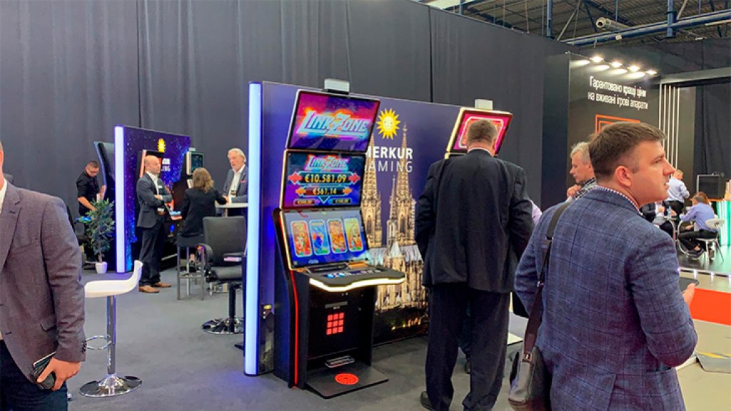 Merkur stars at Kiev Live expo