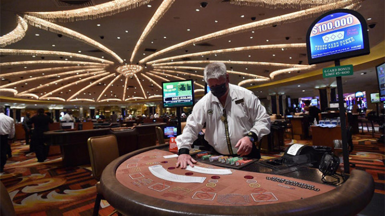 U.S. set gambling record in 2022 with more than USD 54.9 B in revenue