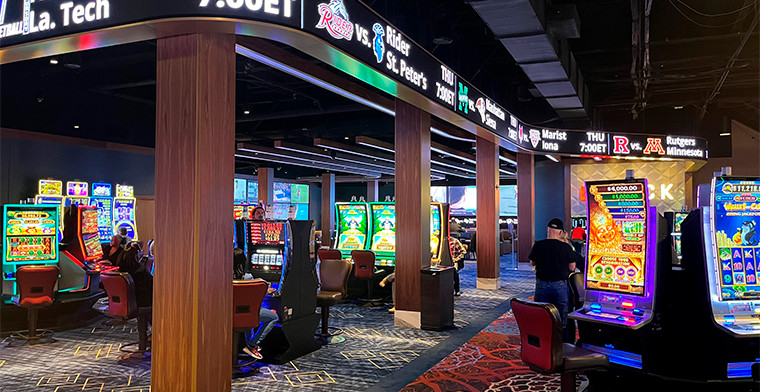 JCM Global instala el teletipo deportivo más largo en JACK Thistledown Racino y pantallas masivas en nuevas casas de apuestas deportivas en JACK Cleveland Casino