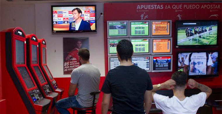 La Junta se reúne con el sector del juego para implantar un sistema web que mejore la seguridad