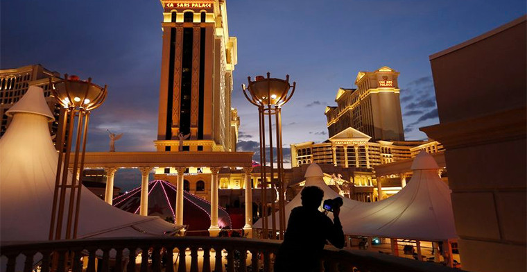 Las Vegas culinary workers reach tentative agreement with Caesars casinos