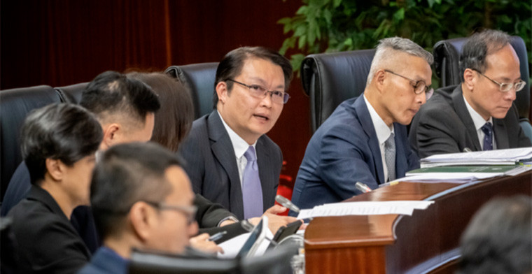 Macau: Secretary calls on gaming operators to increase staff salaries