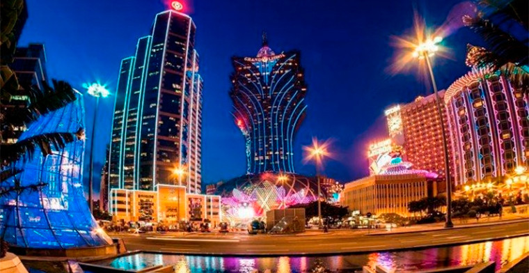 Fitch says Macau tourism and GGR recovery helps with casino operators’ deleveraging