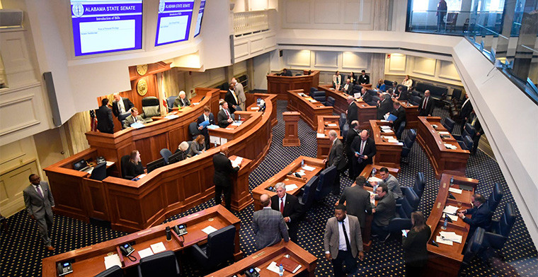Alabama Senate committee passes gambling bill without casinos or sports betting