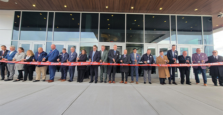 Churchill Downs Inc. opens $290M Terre Haute Casino Resort