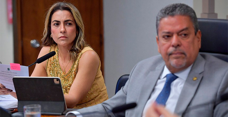 Secretário da Fazenda defende o IR sobre jogos de azar na CPI do Jogo no Brasil