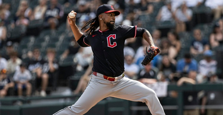 Escándalo en MLB: Lanzadores dominicanos Emmanuel Clase y Luis Ortiz enfrentan cargos por supuestas apuestas fraudulentas