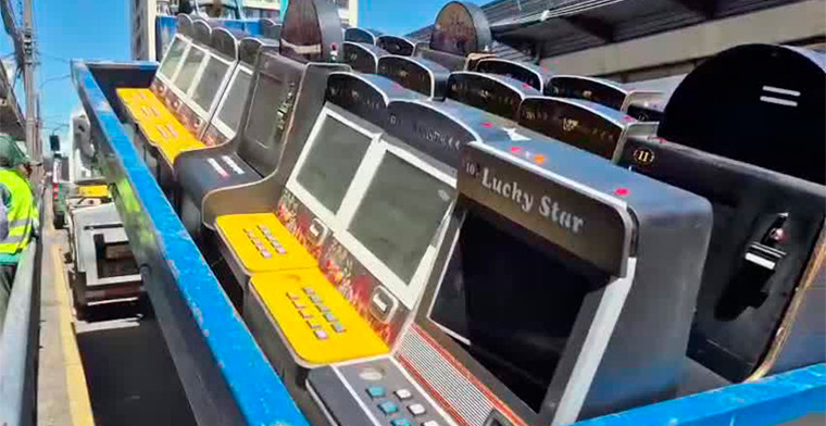 Multiplican golpes a casinos clandestinos en Chile: operativo incauta más de 100 máquinas y se intensifican fiscalizaciones