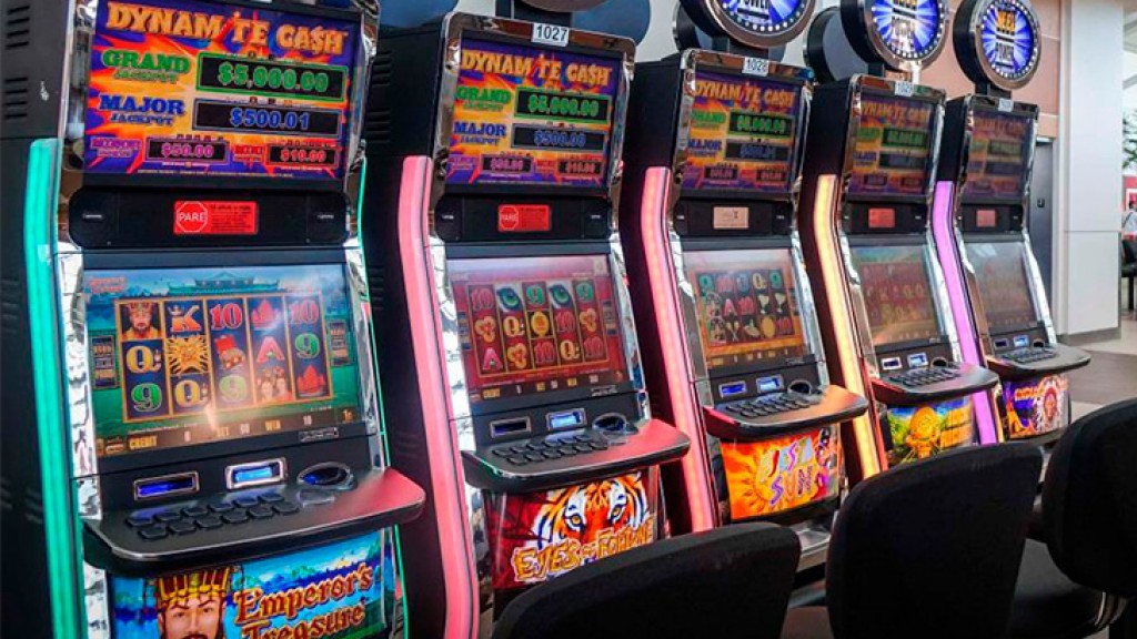 Casinos Enjoy entrega apoyo a municipios de región de Valparaíso para fiscalizar tragamonedas 