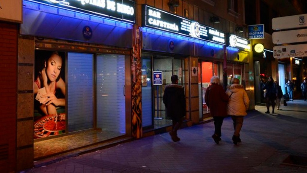 El Gobierno valenciano prohíbe abrir casas de apuestas a menos de 700 metros para evitar "mini Las Vegas"
