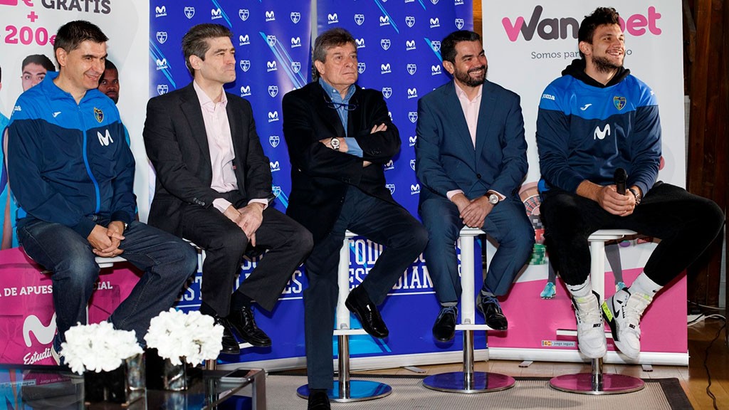 Wanabet y “EL ESTU” con la prensa deportiva