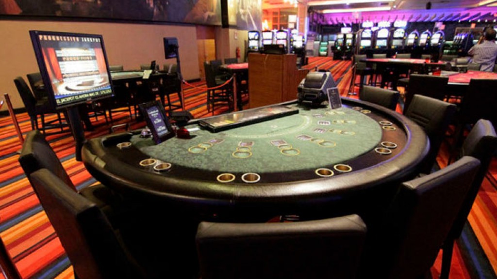  Grave denuncia remece a casino Marina del Sol: acusan uso de mazos adulterados que impedían ganar 